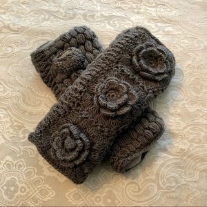 Grey Crocheted Fingerless Gloves